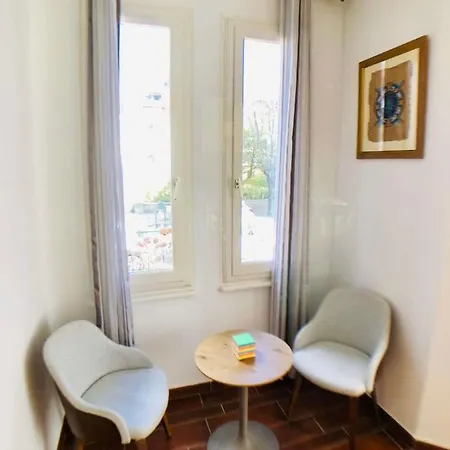 Les Acacias - 2 Bedrooms 70 Sqm Annecy